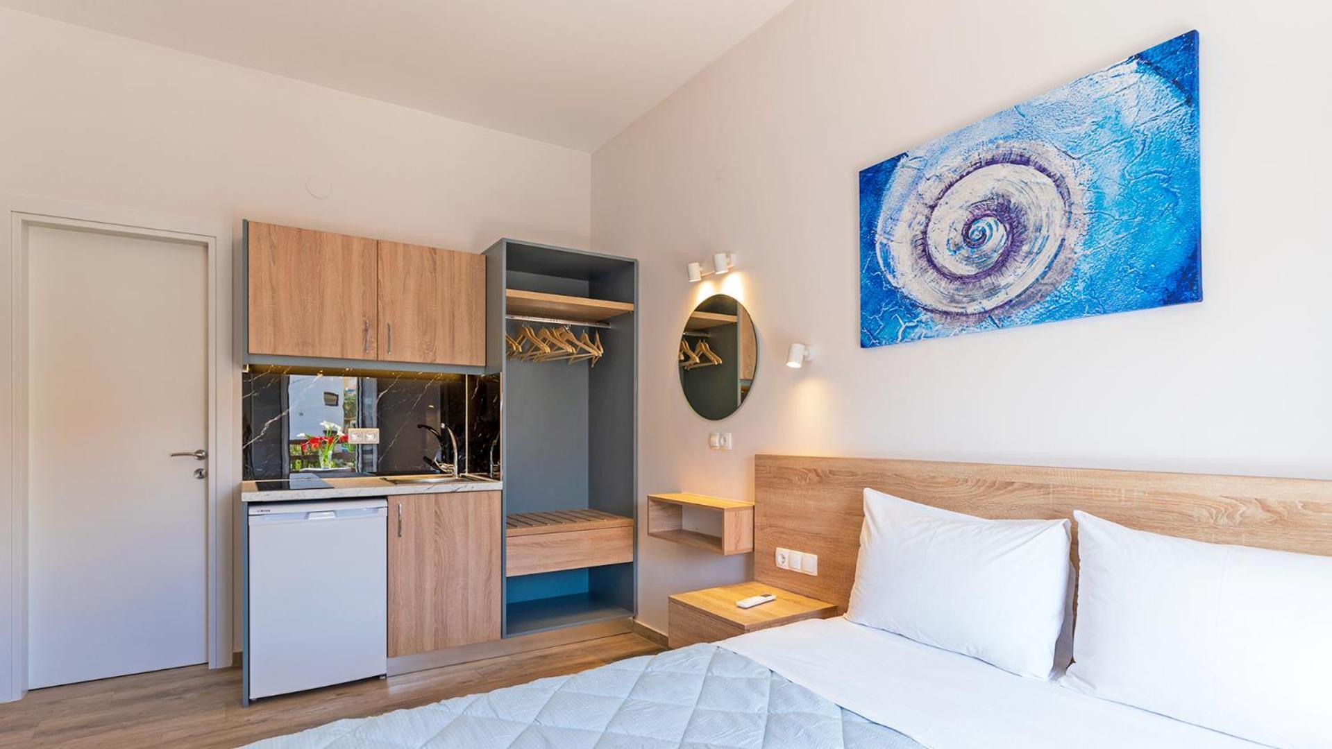 Nicole Rooms Palaiochora Exterior photo